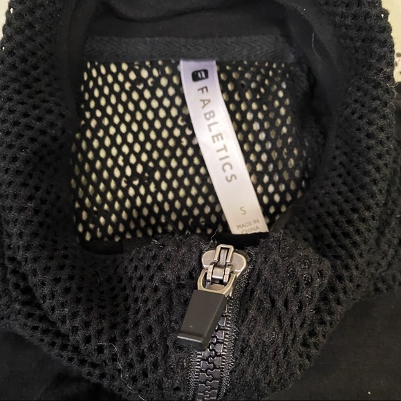 FABLETICS | TEMECULA SLEEVELESS WORKOUT DRIFIT VEST - Picture 5 of 5